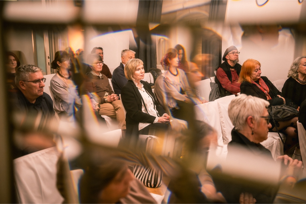 SVEČANO OTVORENI 46. ZAGREBAČKI KNJIŽEVNI RAZGOVORI „Distopija u književnosti“ živimo li već svoju distopiju