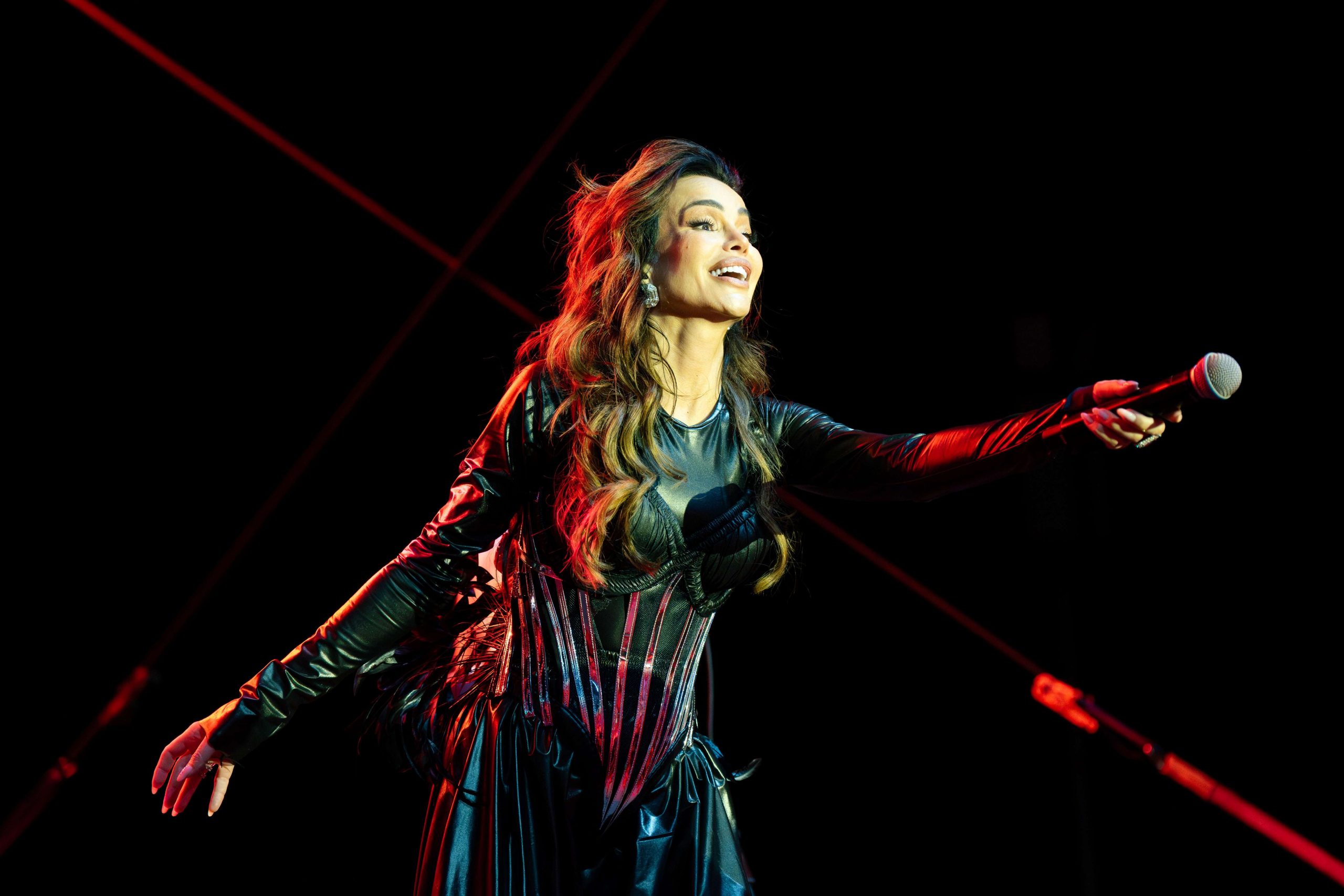 Severina na probi za veliki koncert povela psića Mišu Hello Magazin Croatia Hrvatska