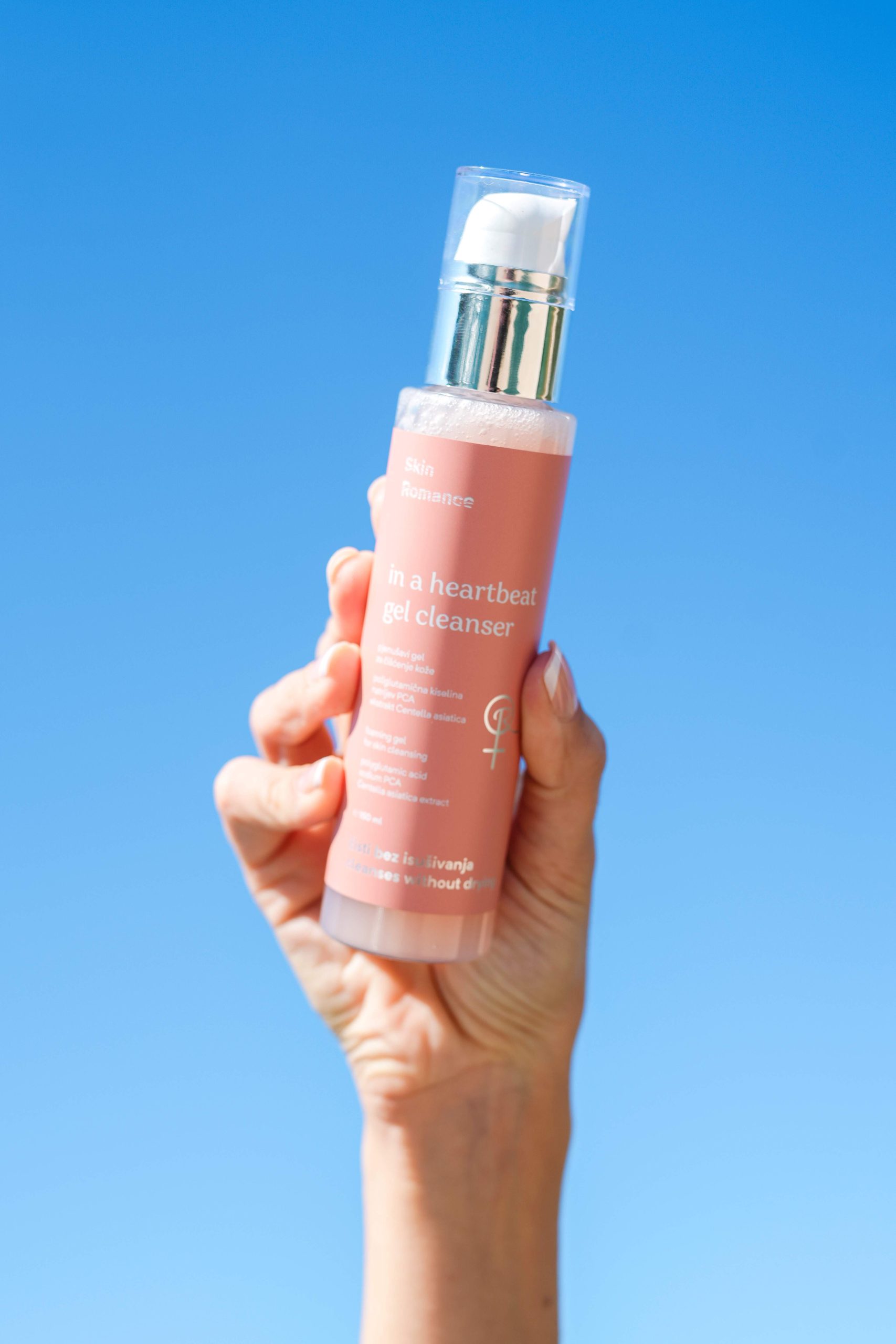 Postoje trenuci u danu koji nisu samo rutina, nego čista mala posveta sebi, a upravo takve trenutke donosi nova priča brenda Skin Romance