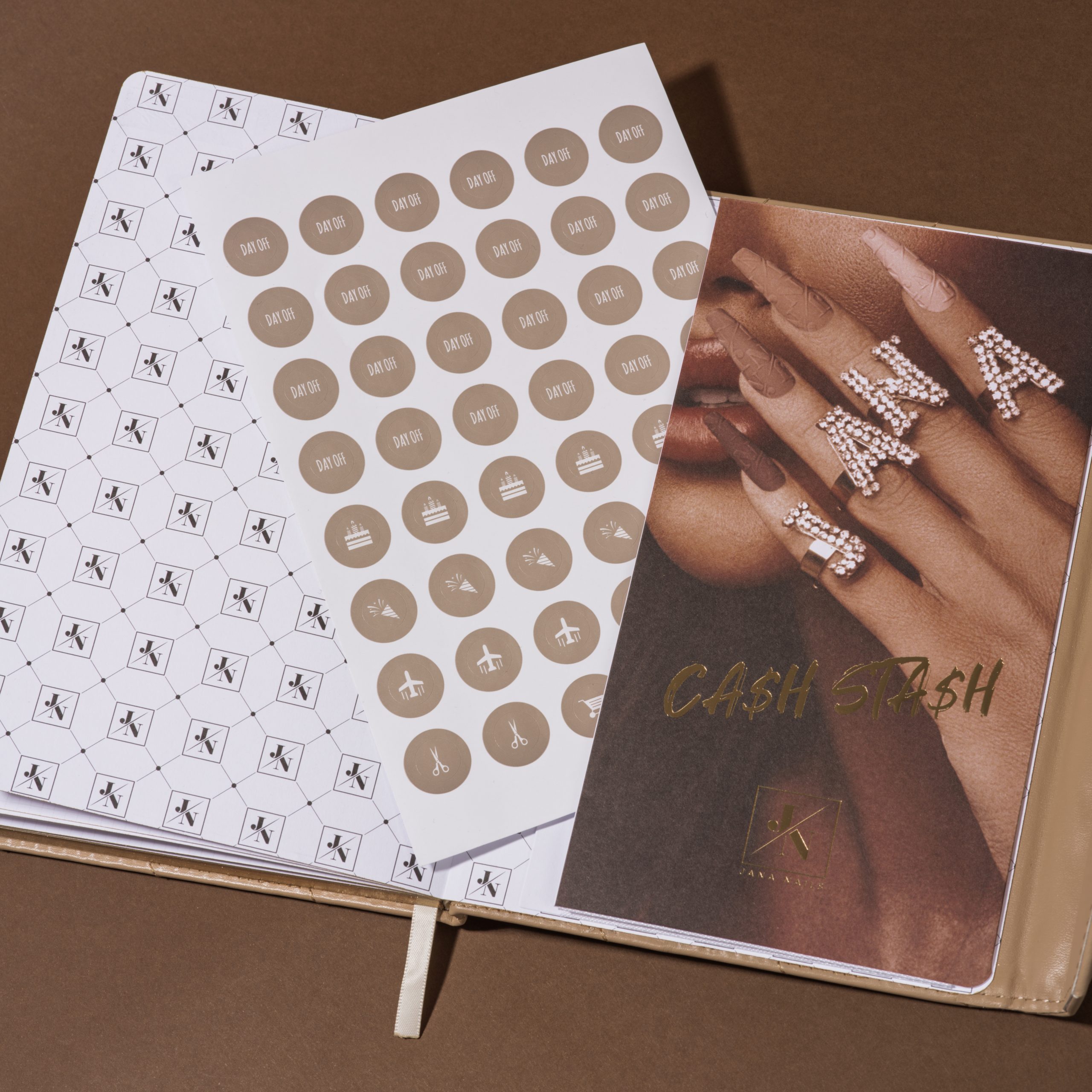 Stil koji se pamti uz Jana Nails – tvoj organizacijski upgrade! #glowinto2026 