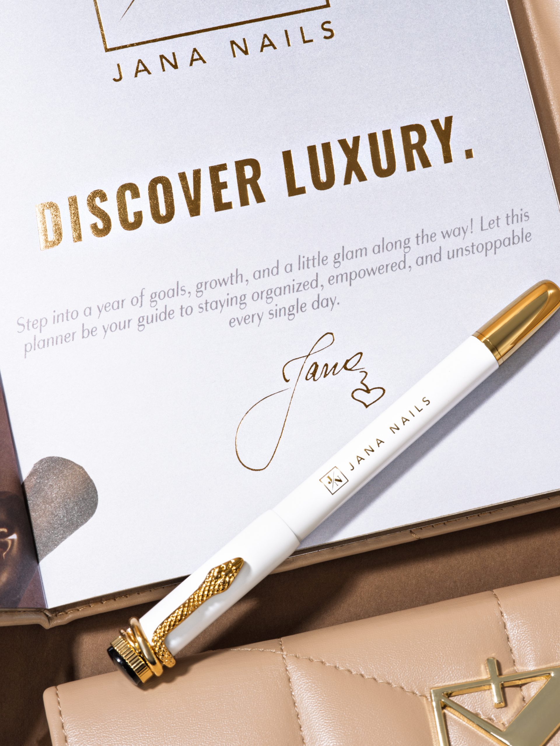 Stil koji se pamti uz Jana Nails – tvoj organizacijski upgrade! #glowinto2026 