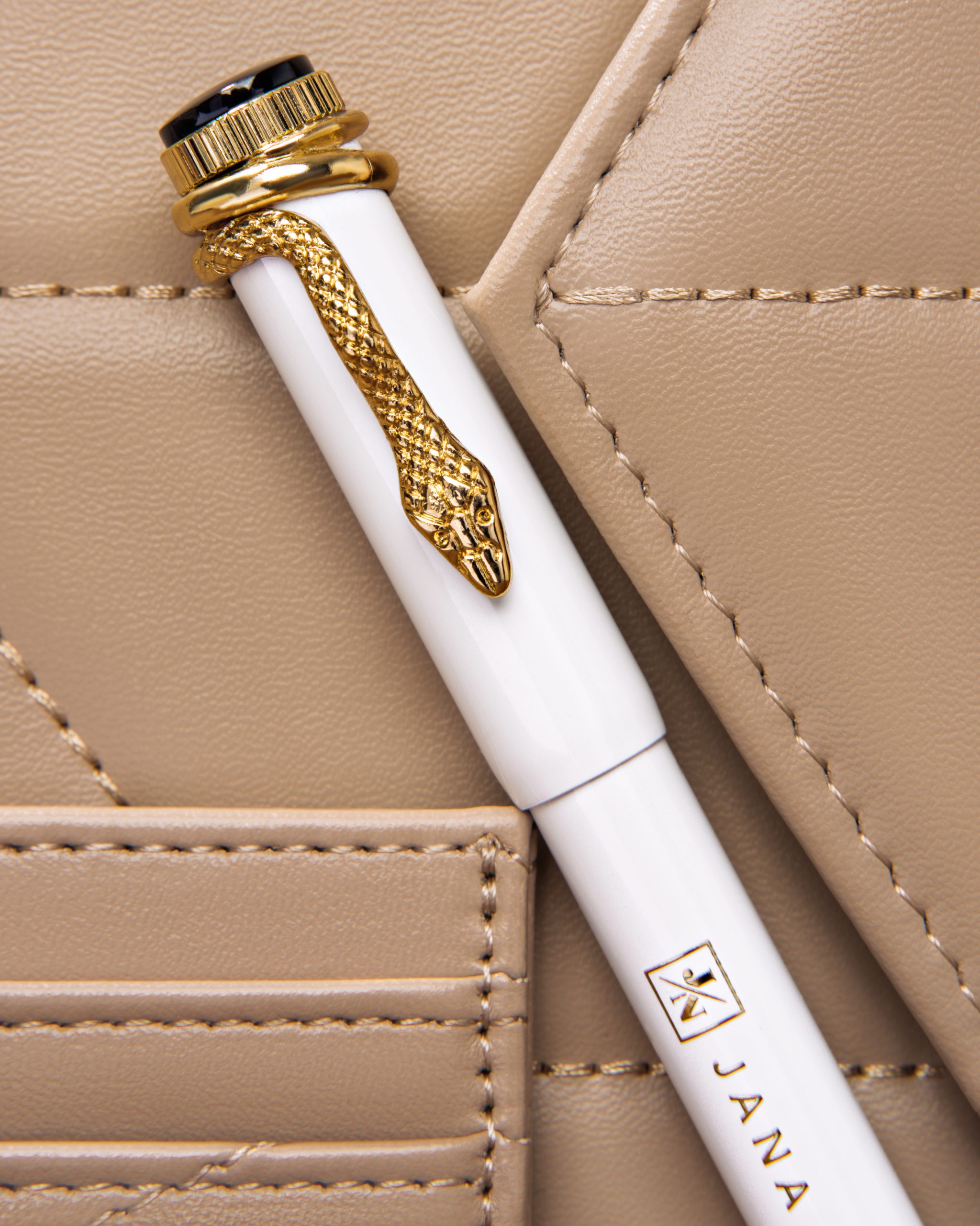 Stil koji se pamti uz Jana Nails – tvoj organizacijski upgrade! #glowinto2026 