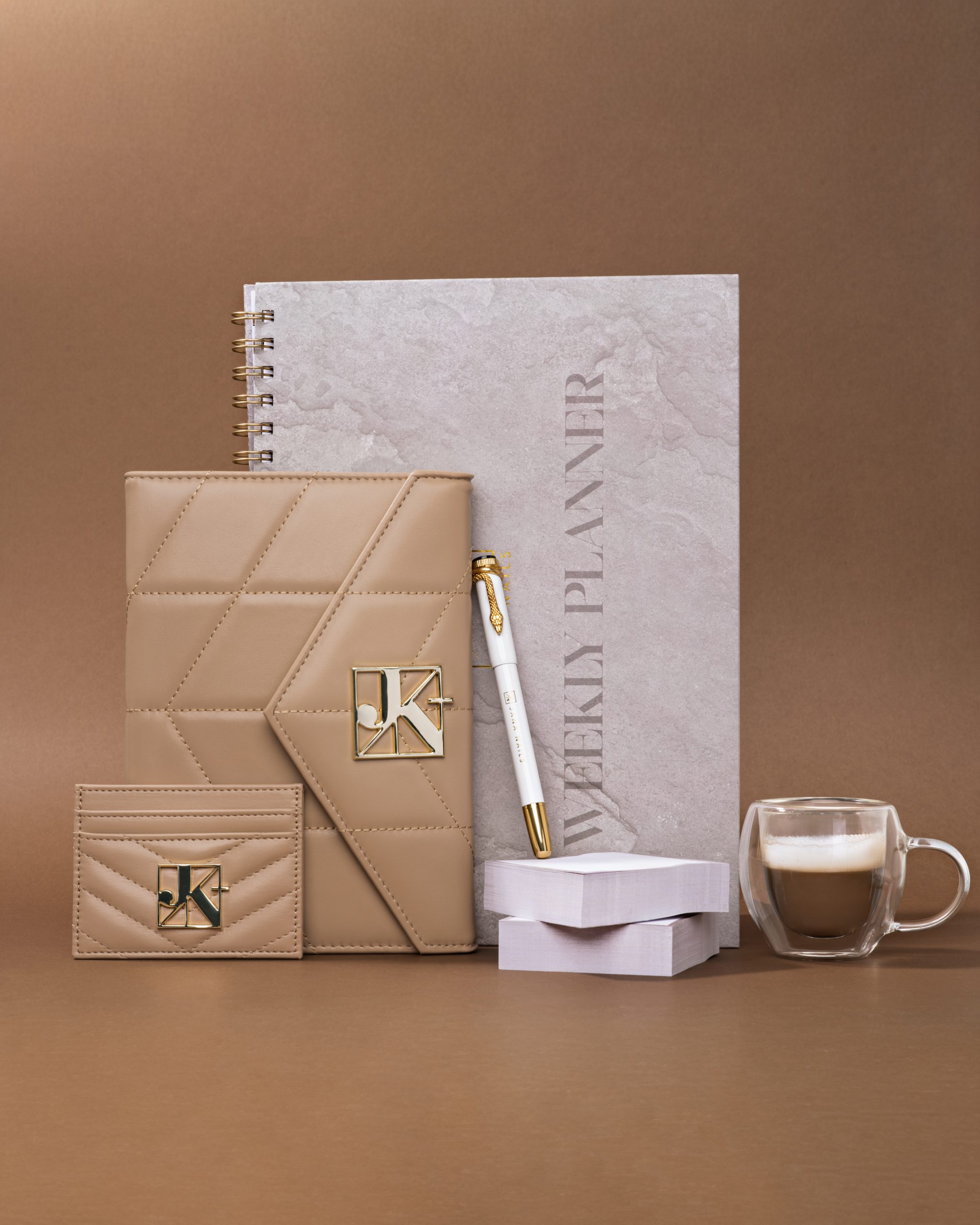 Stil koji se pamti uz Jana Nails – tvoj organizacijski upgrade! #glowinto2026 