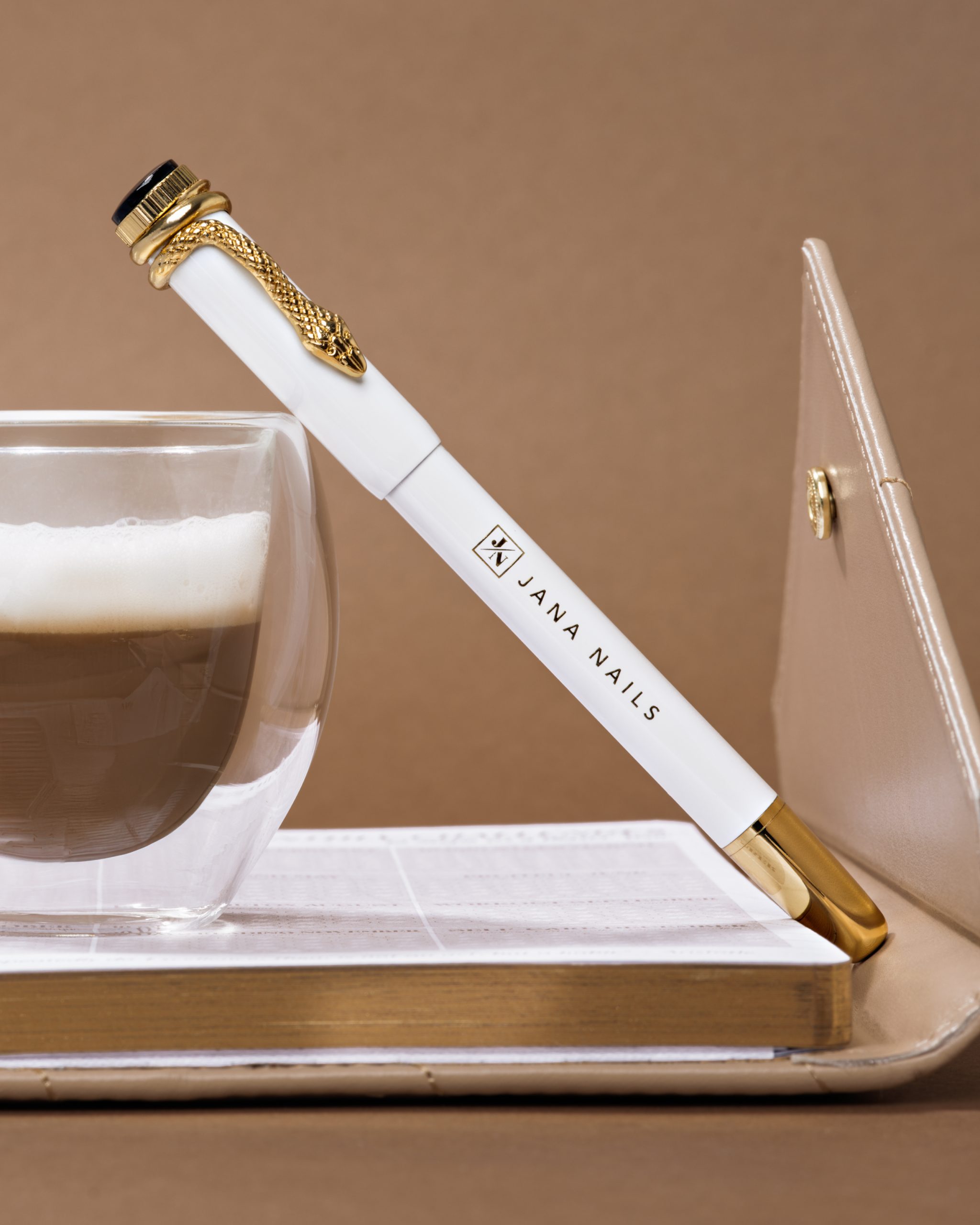 Stil koji se pamti uz Jana Nails – tvoj organizacijski upgrade! #glowinto2026 