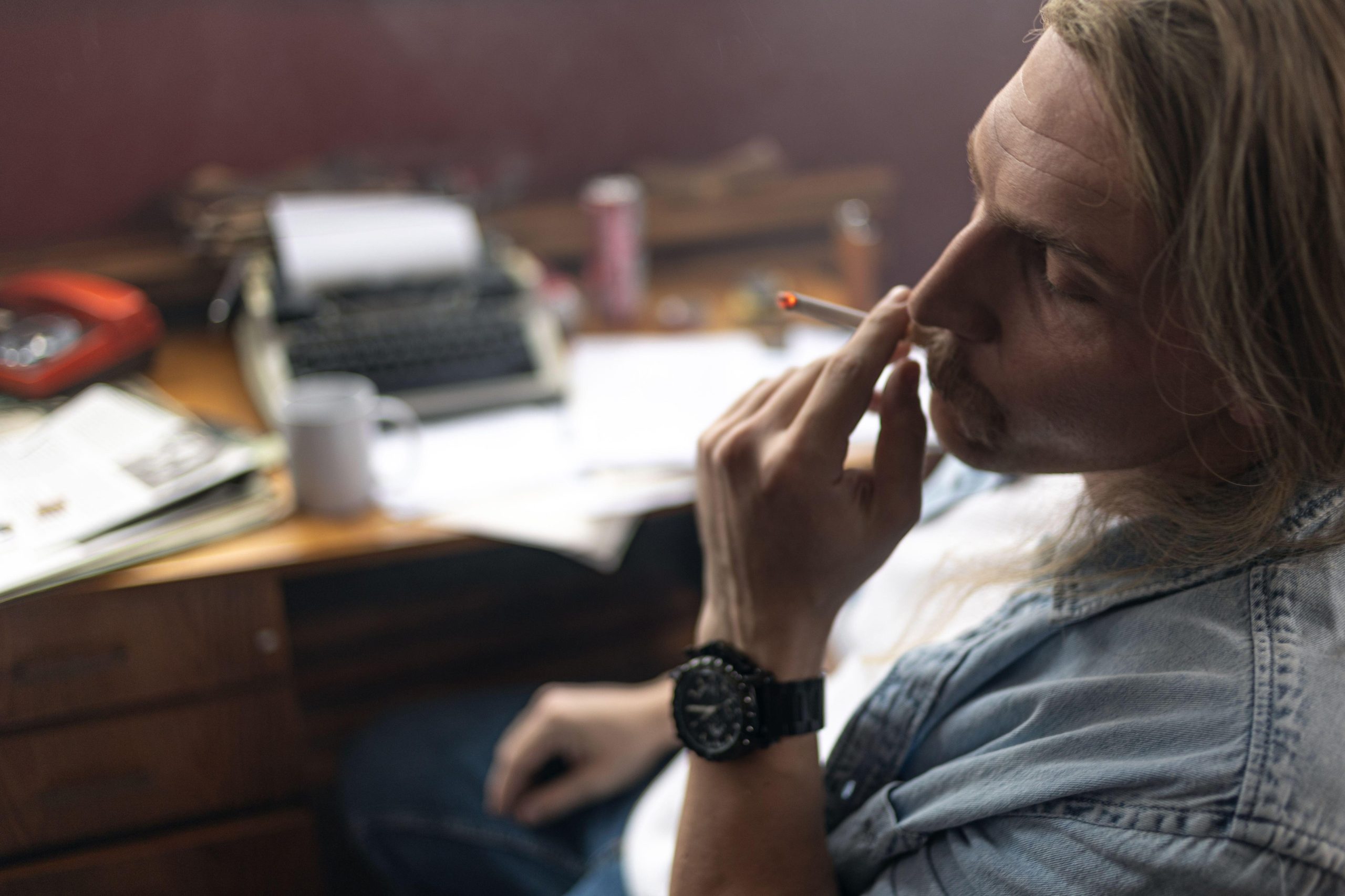 Tijelo pod opsadom stresa Kako prepoznati nevidljive, ali razarajuće signale burnouta kod muškaraca prije nego bude prekasno