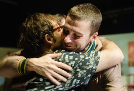 ZKM otvara sezonu predstavom o vremenu, odlascima i sjećanju: “Max, Mischa i ofenziva Tet” postaje kazališni događaj godine