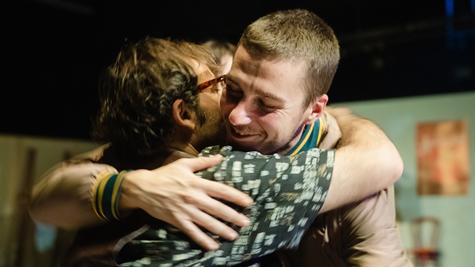 ZKM otvara sezonu predstavom o vremenu, odlascima i sjećanju: “Max, Mischa i ofenziva Tet” postaje kazališni događaj godine