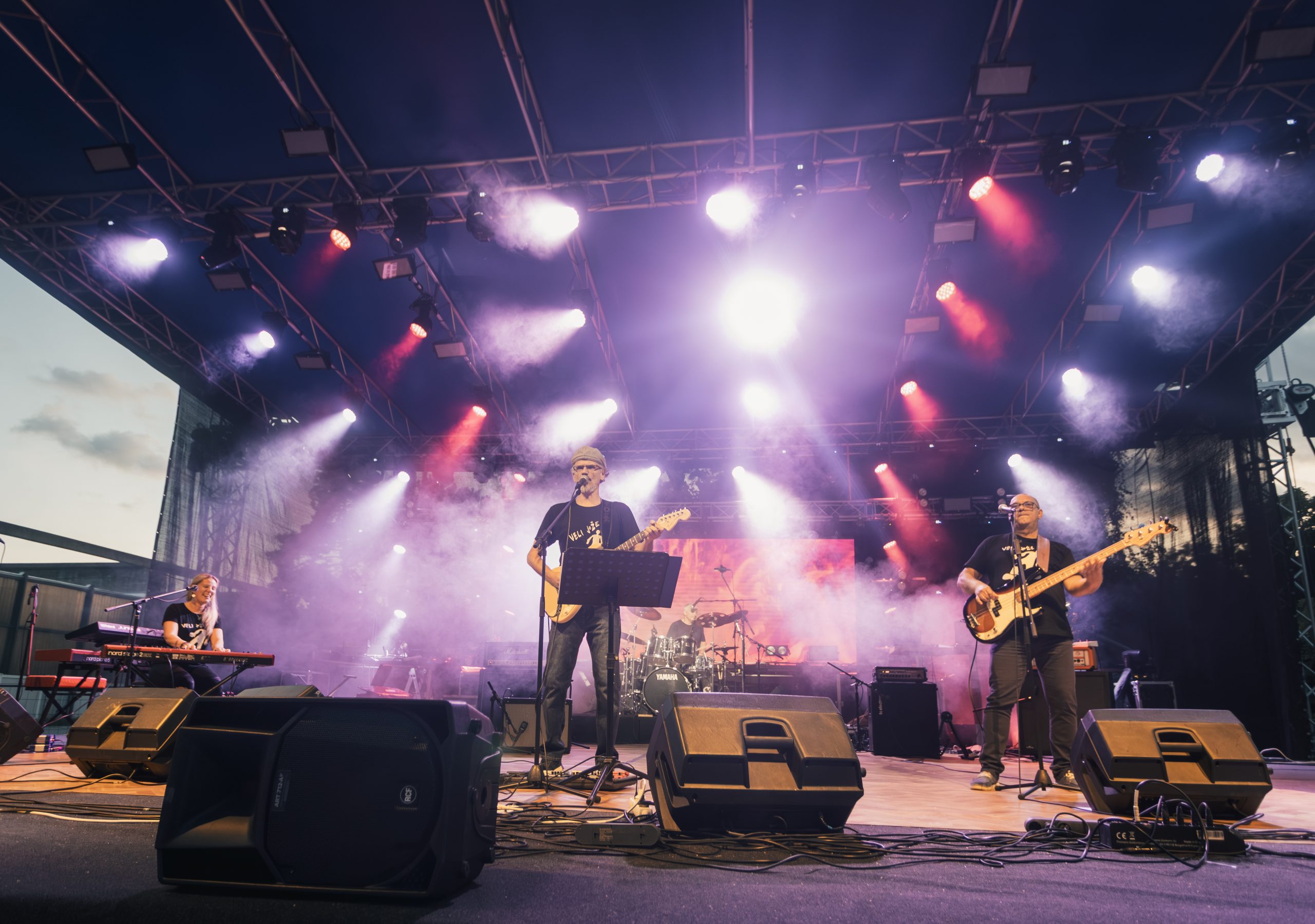 Za prijatelja koji je znao spojiti filozofiju i rock’n’roll - Veli Jože objavljuju „Pozdrav tebi, Stari”