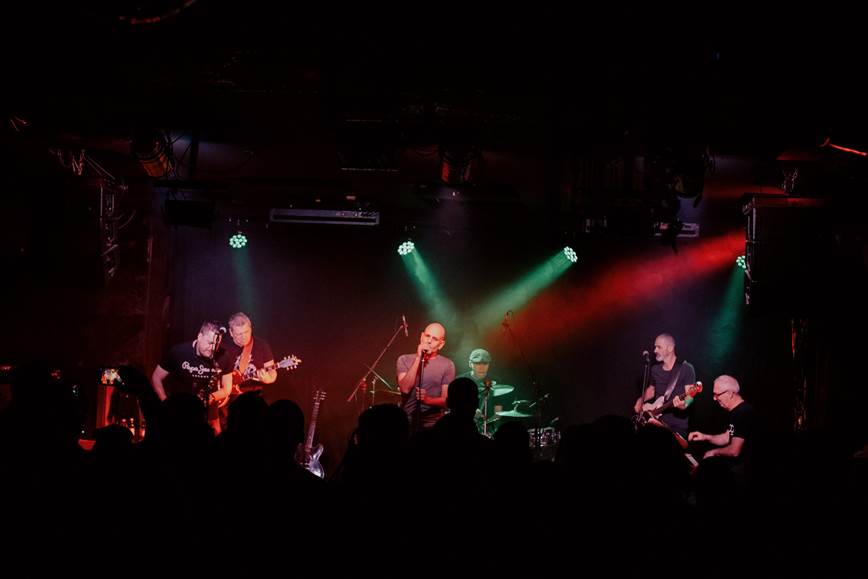 Kakva funky poslastica u klubu Boogaloo!! Sama krema vrhunskih muzičara koji su nekoć svirali i surađivali sa Dinom Dvornikom 14.11.2025 zasvirati će u čast kralja funka!!