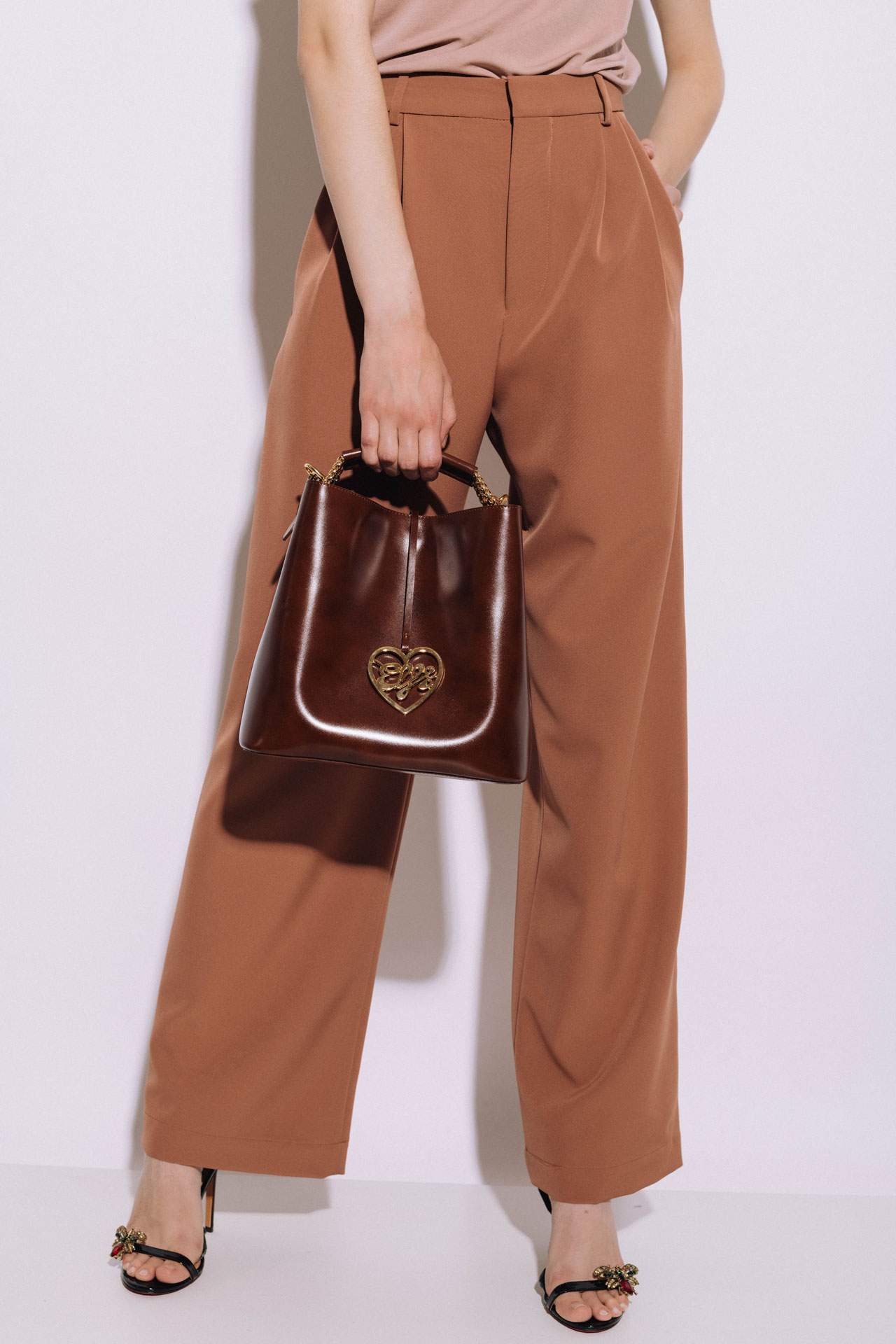 Pronašli smo dva domaća modela torbi koje će obilježiti ovu jesen