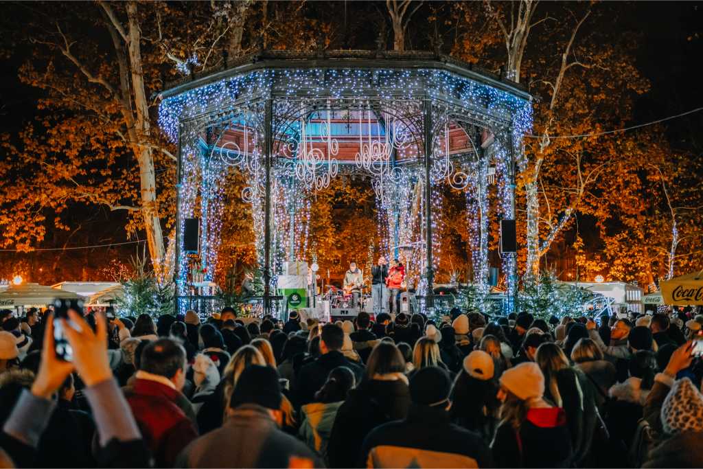 ADVENT LEDENI PARK I ADVENT ZRINJEVAC OTVARAJU BLAGDANSKU SEZONU U ZAGREBU