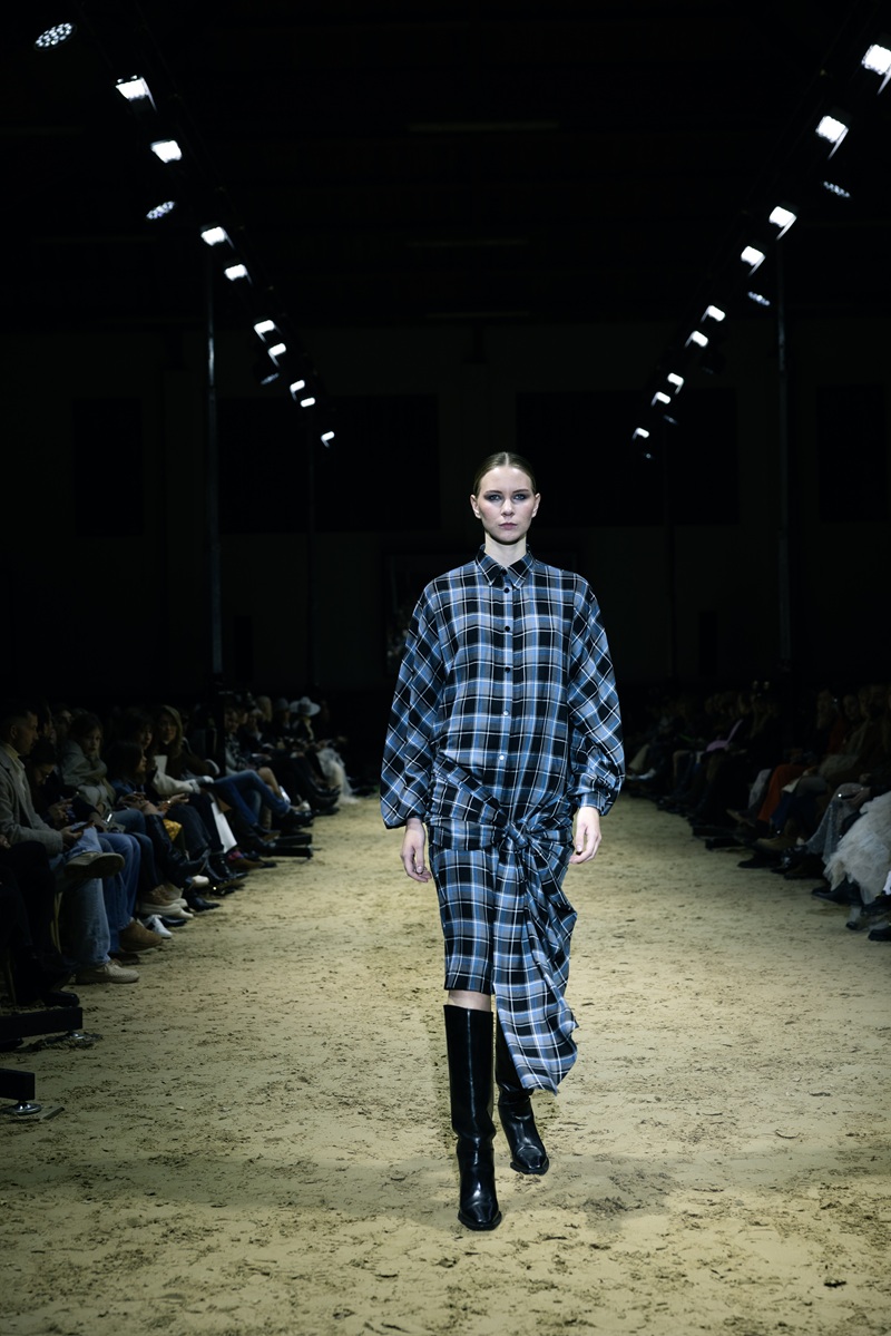 Brend Lokomotiva by Lana Puljić ugalopirao u novu sezonu predstavljanjem kolekcije koja slavi jahanje