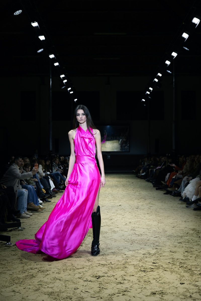 Brend Lokomotiva by Lana Puljić ugalopirao u novu sezonu predstavljanjem kolekcije koja slavi jahanje