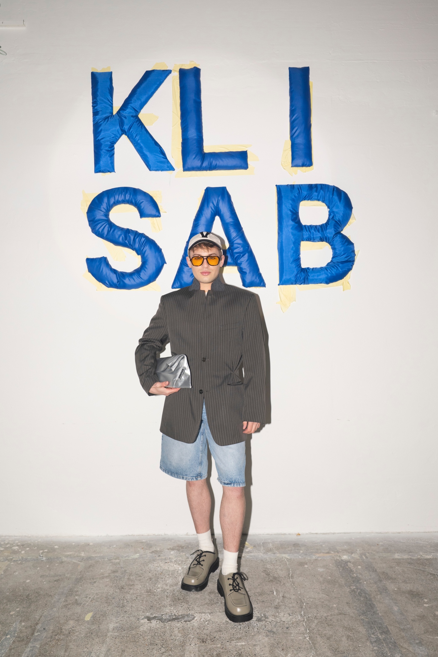 KLISAB REVIJA POZNATE OSOBE