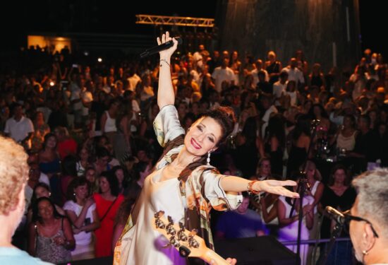 Doris Dragović nakon 16 godina objavila novi album koji otkriva njezino najzrelije glazbeno poglavlje Hello Magazin Croatia Hrvatska