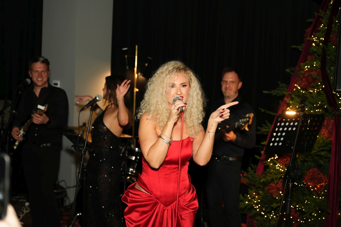 hello gala večera 2025