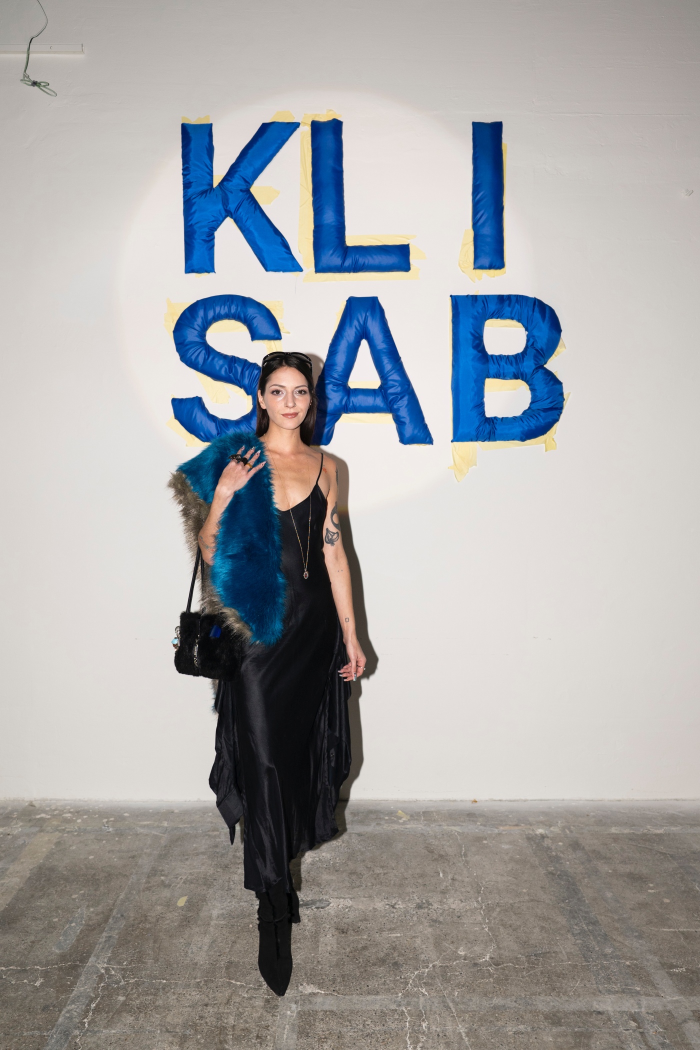 KLISAB REVIJA POZNATE OSOBE