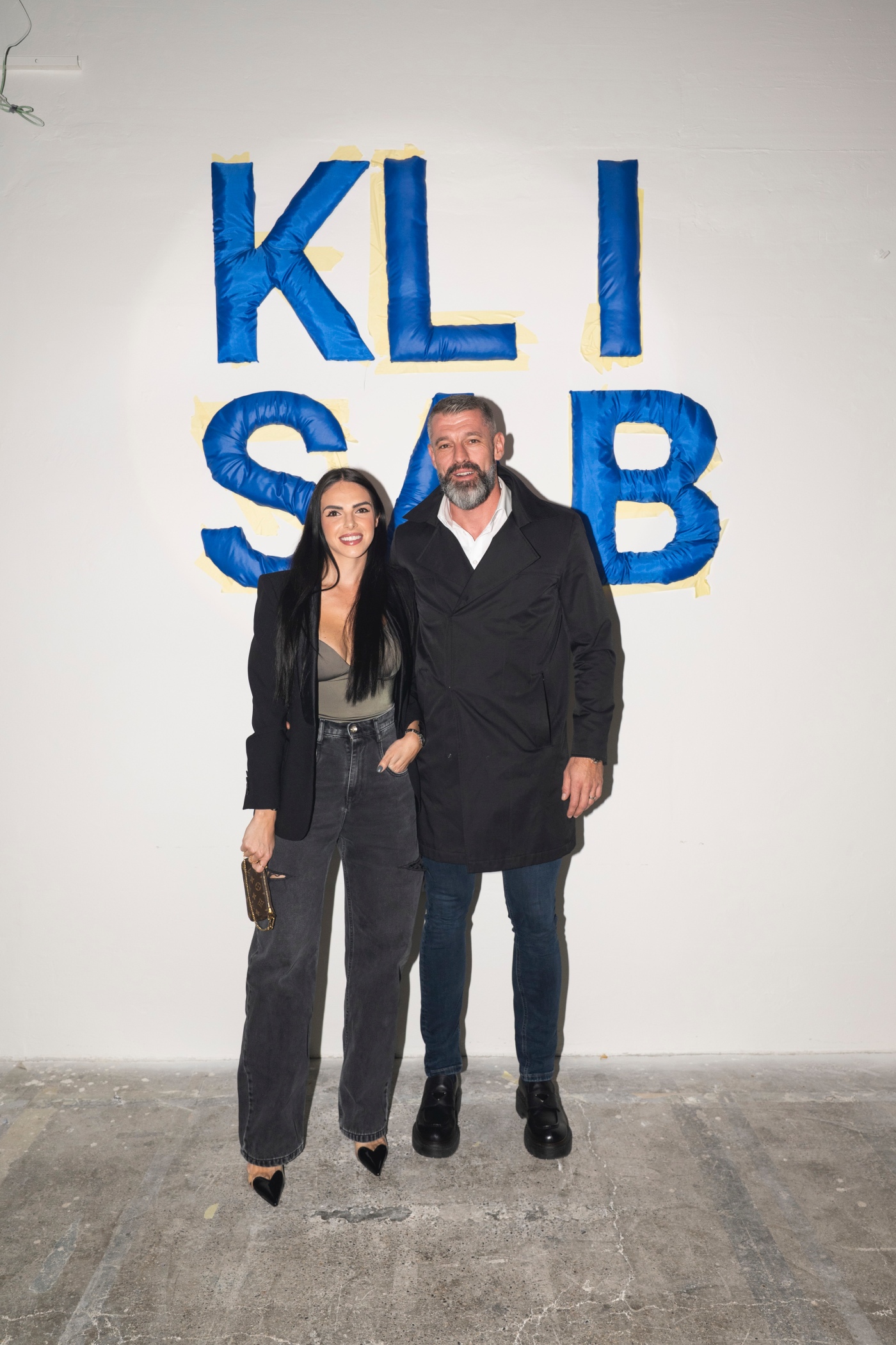 KLISAB REVIJA POZNATE OSOBE