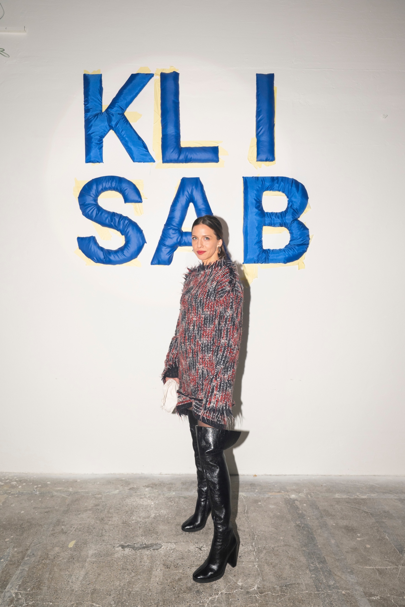 KLISAB REVIJA POZNATE OSOBE