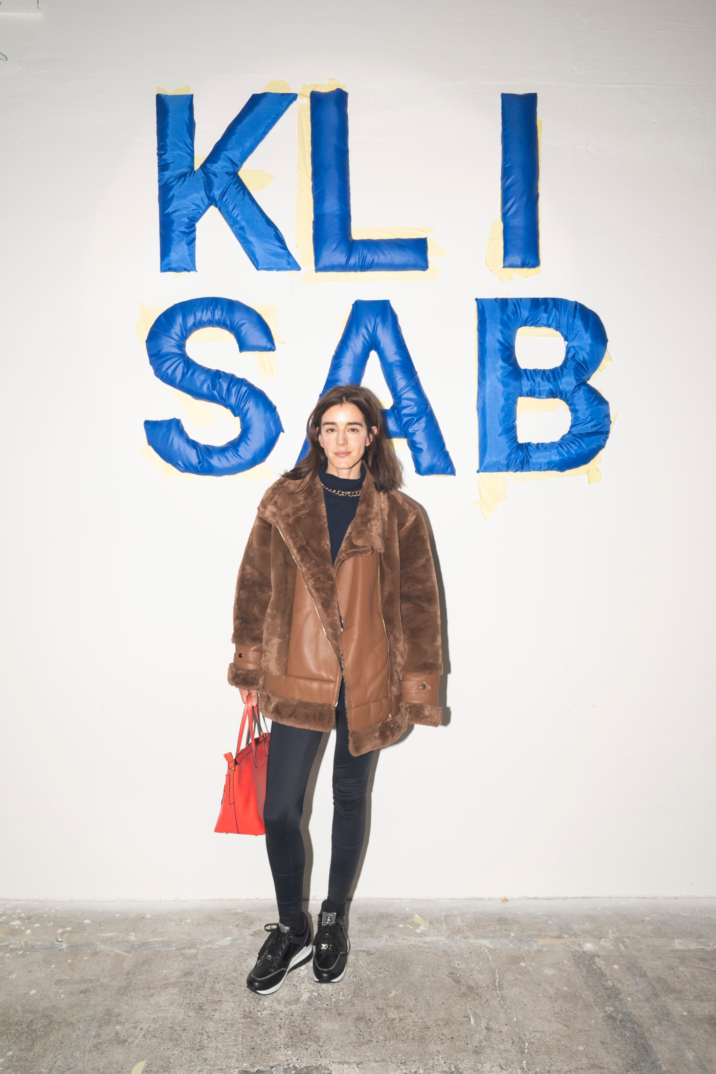 KLISAB REVIJA POZNATE OSOBE