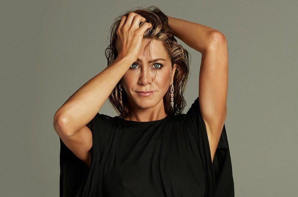 Jennifer Aniston već 25 godina nosi jedan isti modni detalj Hello Magazin Croatia Hrvatska