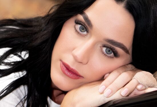 Katy Perry se vraća snažnija nego ikad uz singl „bandaids“!