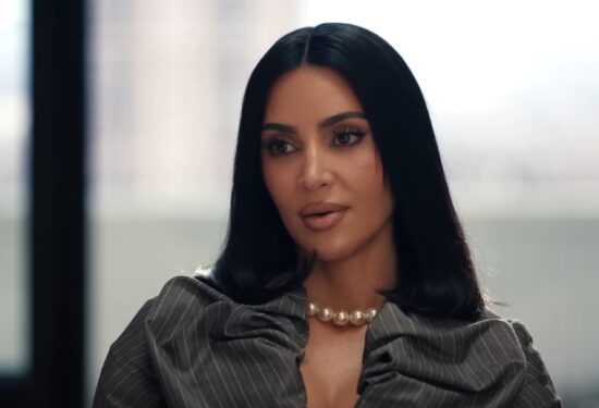 Kim Kardashian se sama našalila na račun kritika svoje nove serije Hello Magazin Croatia Hrvatska