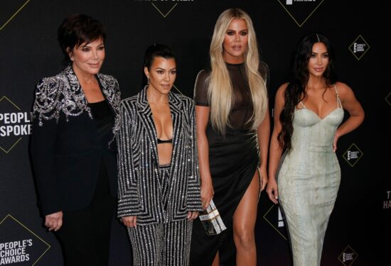 Kourtney Kardashian objavila neviđene obiteljske fotografije iz 1999. Hello Magazin Croatia Hrvatska