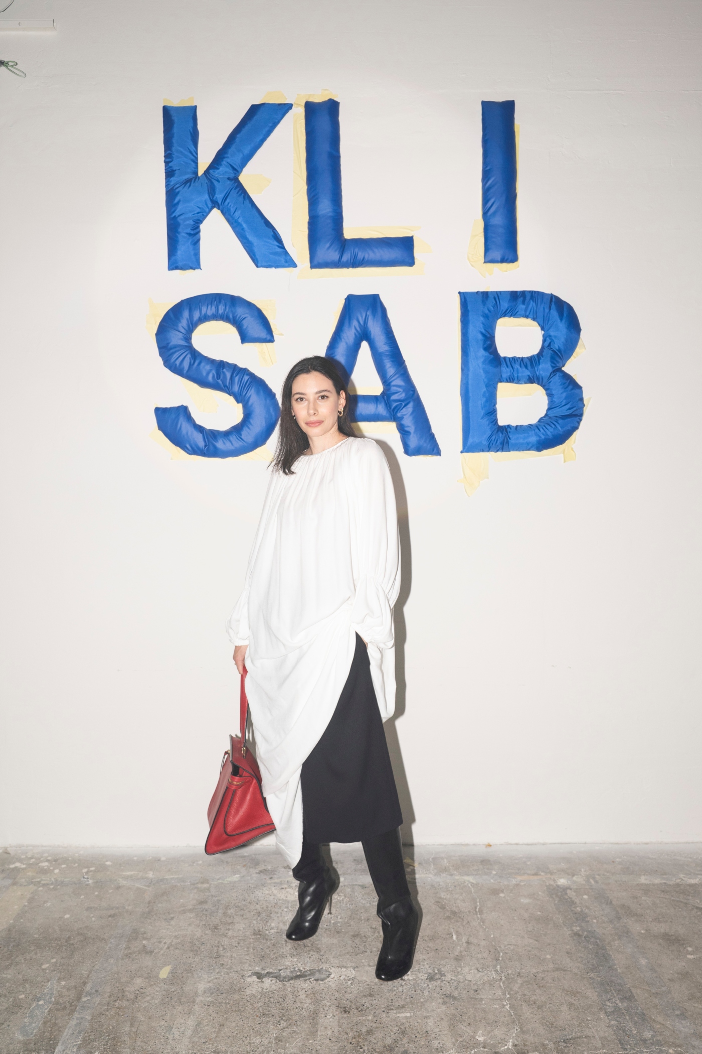 KLISAB REVIJA POZNATE OSOBE