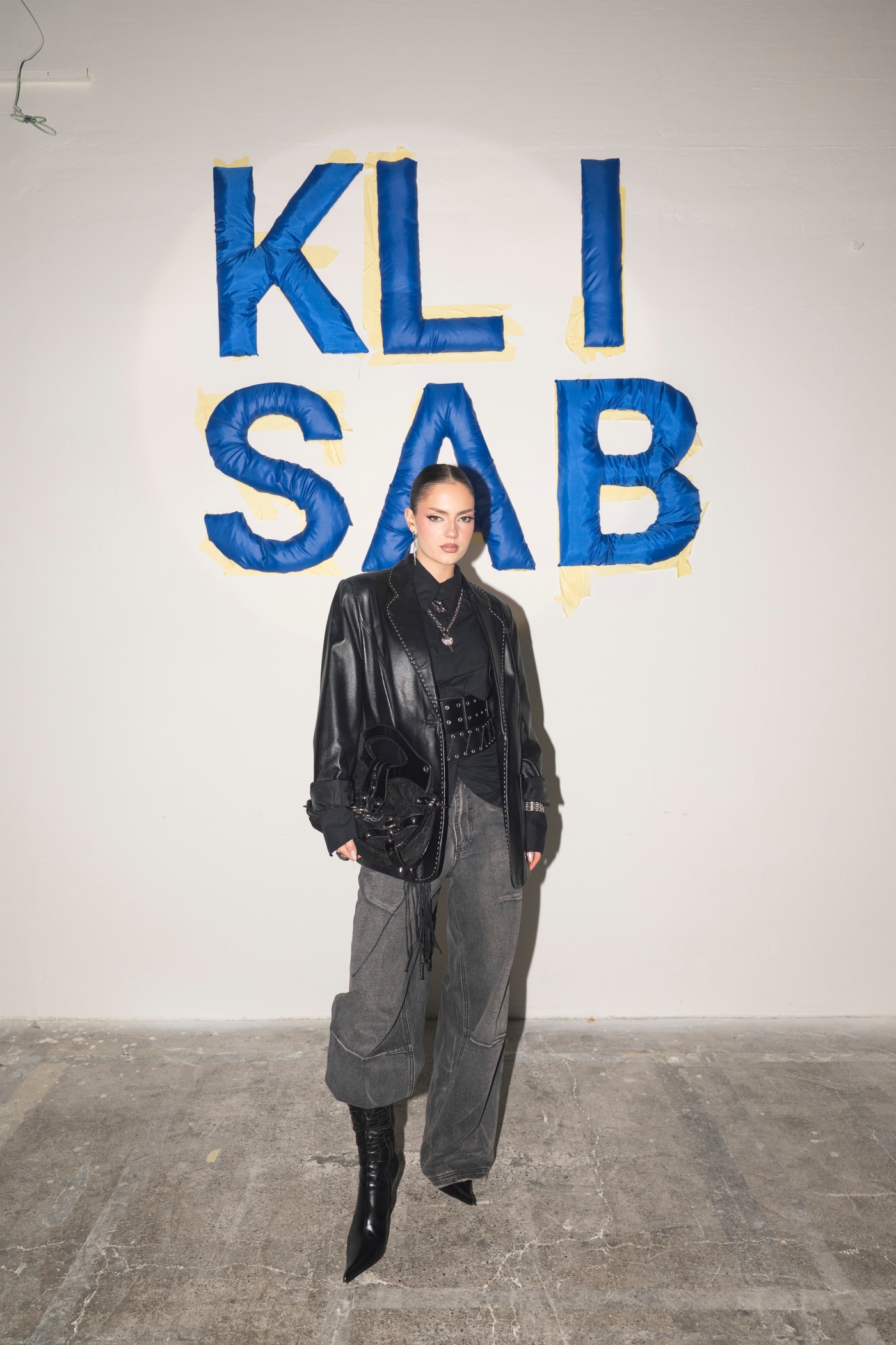 KLISAB REVIJA POZNATE OSOBE