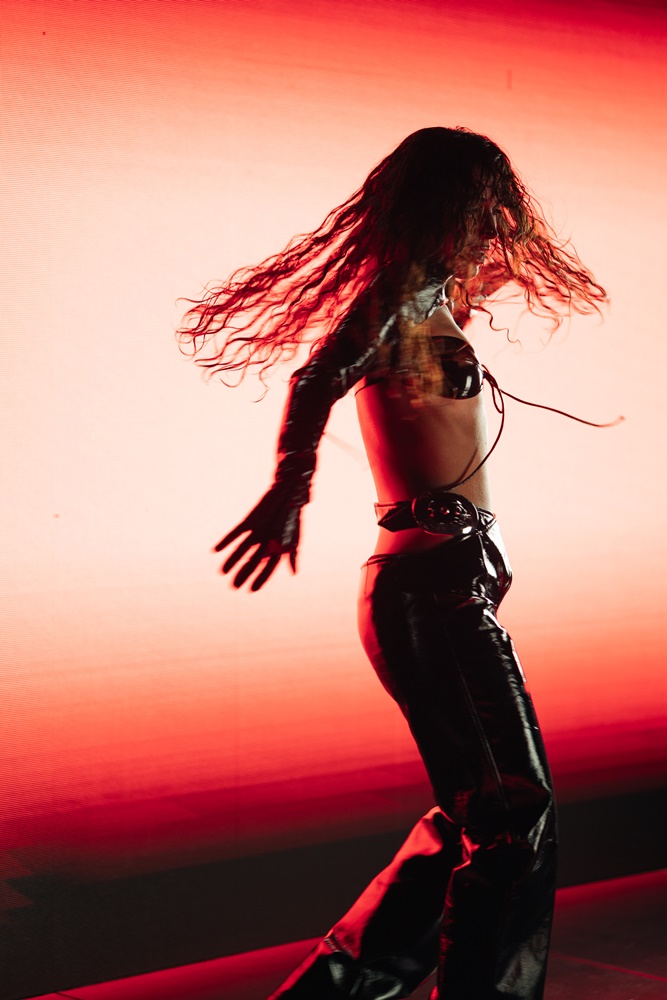 NO QUITTER MARCELA DONOSI HIMNU ŽENSKE SNAGE, OTPORNOSTI I NEODUSTAJANJA