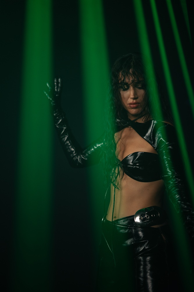 NO QUITTER MARCELA DONOSI HIMNU ŽENSKE SNAGE, OTPORNOSTI I NEODUSTAJANJA