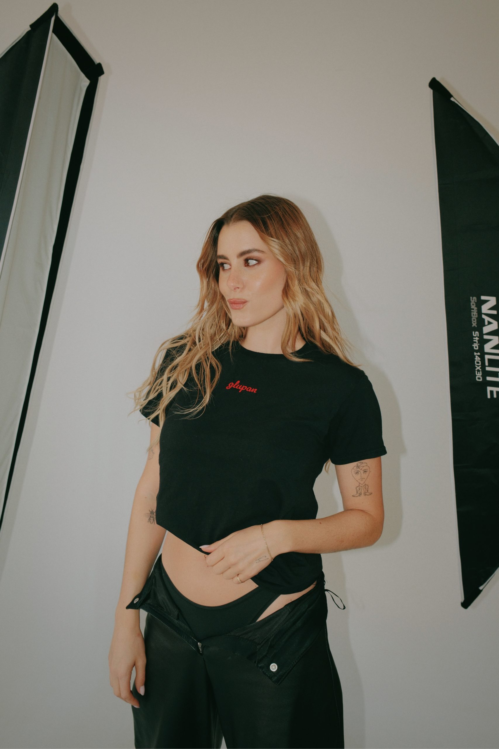 Nika Turković lansirala prvu kolekciju majica hELLO Magazin Croatia Hrvatska