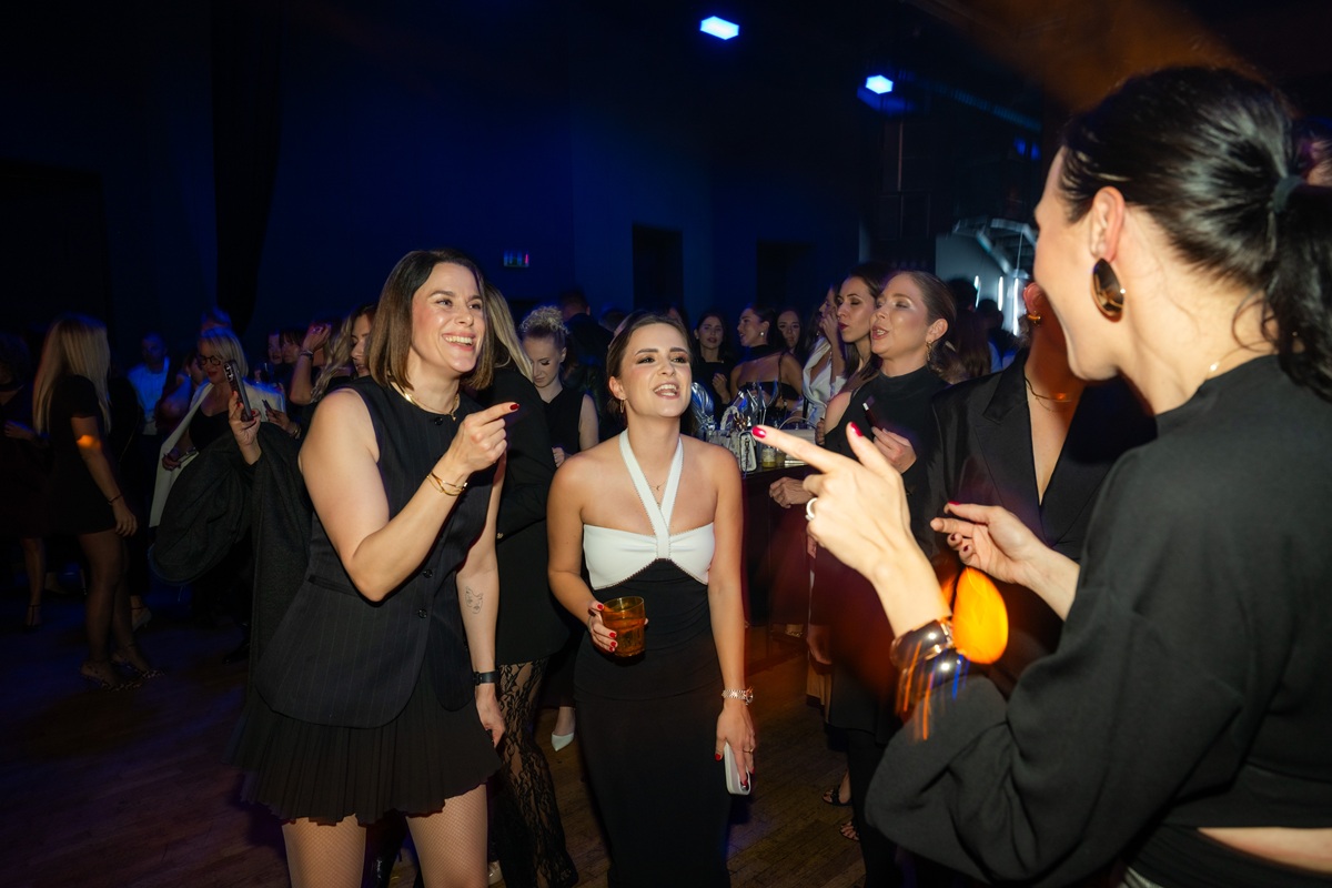 Nina Badrić oduševila na glamuroznoj proslavi u Petom kupeu Hello Magazin Croatia Hrvatska