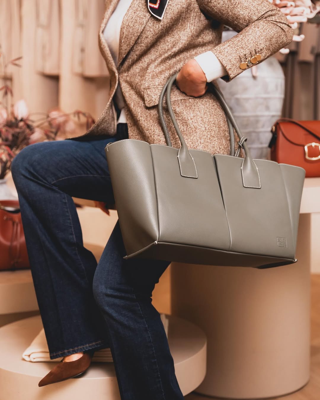 Nina Badrić pokazala kako nositi traperice sa stilom Hello Magazin Croatia Hrvatska