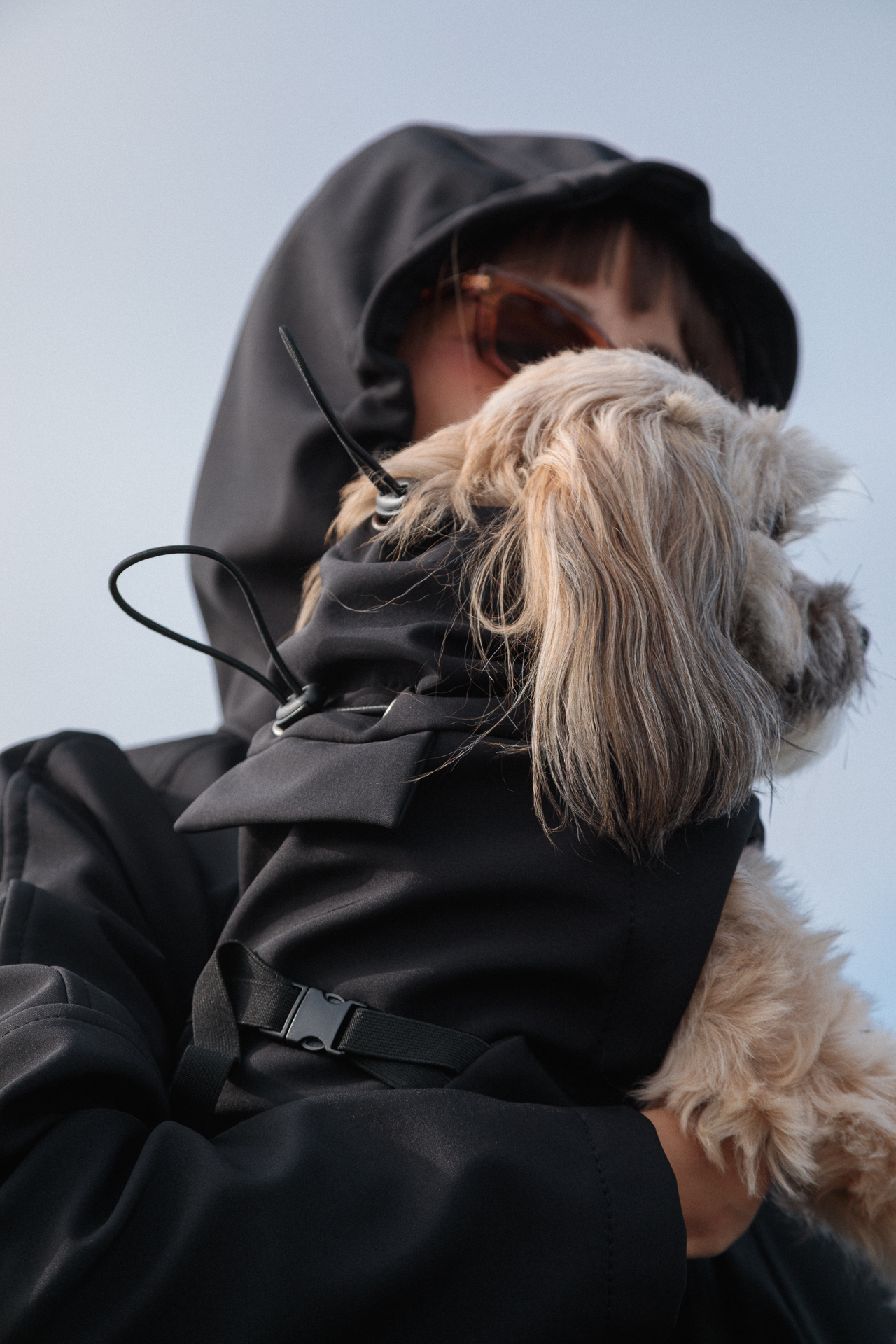 Ana Maria Ricov, Shibesu, Shibesu kolekcija, nova kolekcija Shibesu, matching jakne za pse i vlasnike, matching jakne, kišne jakne za pse, kišne jakne za vlasnike pasa, modna kolekcija za pse, hrvatski dizajn, hrvatski brend, domaći dizajn, modni brend za pse, Ana Maria Ricov dizajnerica, Shibesu nova kolekcija, Shibesu 2025, Shibesu jakne, Shibesu ruksaci, Shibesu park jakna, Shibesu Soft shell, Soft shell jakne, vodonepropusne jakne, vodoodbojne jakne, matching outfit za pse, matching outfit za vlasnike pasa, matching jakne za ljude i pse, jesenska kolekcija, zimska kolekcija, urbana moda, funkcionalna moda, održiva moda, modni dizajn, hrvatska modna scena, hrvatska dizajnerica, modna kampanja, modni brend, modni stil, modni trendovi, psi u modi, modni dodaci za pse, ruksaci za pse, modni ruksaci, matching set za pse i vlasnike, Shibesu limeta, Shibesu crna, vibrantna limeta, crna klasika, kišni stil, jesenska šetnja, zimska šetnja, modni set za kišu, vodonepropusni ruksak, vodootporna jakna, Shibesu showroom Zagreb, Shibesu webshop, Shibesu online shop, Shibesu Instagram, Shibesu Facebook, hrvatski brend za pse, matching moda, matching fashion, dog fashion, dog style, human dog matching, Ana Maria Ricov dizajn, modni dizajn za pse, dizajnerske jakne za pse, luksuzne jakne za pse, stylish psi, lifestyle za pse, urbani lifestyle, ljubav prema psima, šetnja s psom, psi i moda, priroda i moda, hrvatski modni brend, hrvatski dizajn za pse, Shibesu inspiracija, Shibesu kampanja, Doris Fatur fotografija, modna fotografija, Gabriela Alfier, Ivan Oberan, Katerina Skelin, Shiba pas, Shiba Inu, Ankica i Dragec, Pablo pas, Argus pas, Atlas pas, Njoka pas, matching set Shibesu, Shibesu outfiti, Shibesu inspiracija za šetnju, modni detalji za jesen, modni detalji za zimu, održivi materijali, funkcionalni dizajn, elegantna kišna jakna, trendy jakna, modna inspiracija, ljubav između čovjeka i psa.