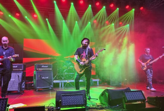 Plavi orkestar raspametio Rijeku: Dvorana mladosti odzvanjala hitovima i nostalgijom