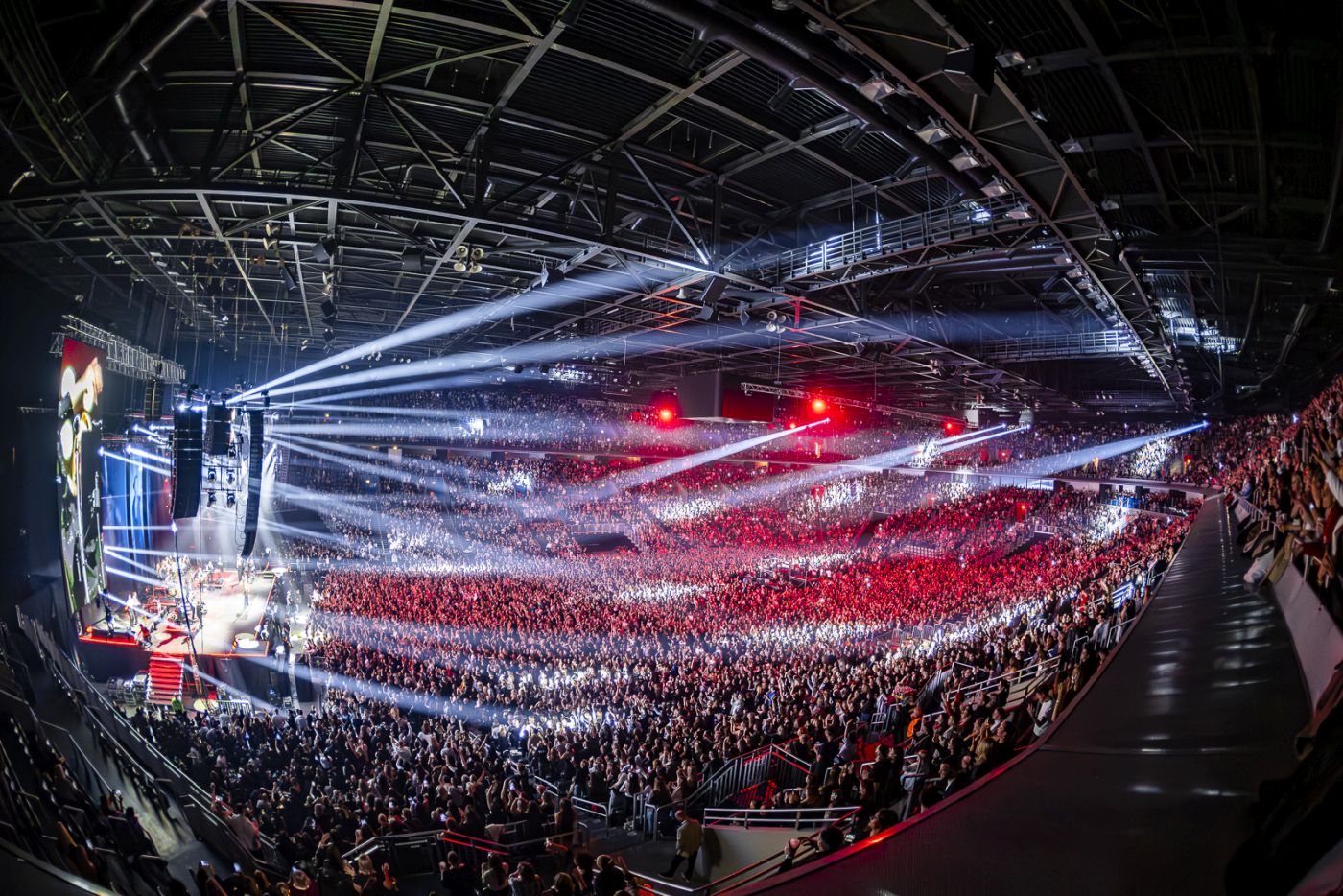 SEVERINA PRVIM OD DVA KONCERTA U ARENI ZAGREB SPOJILA EMOCIJU, ENERGIJU I PERFEKCIJU