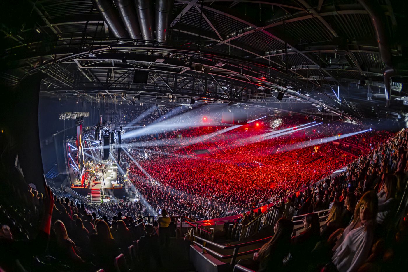 SEVERINA PRVIM OD DVA KONCERTA U ARENI ZAGREB SPOJILA EMOCIJU, ENERGIJU I PERFEKCIJU