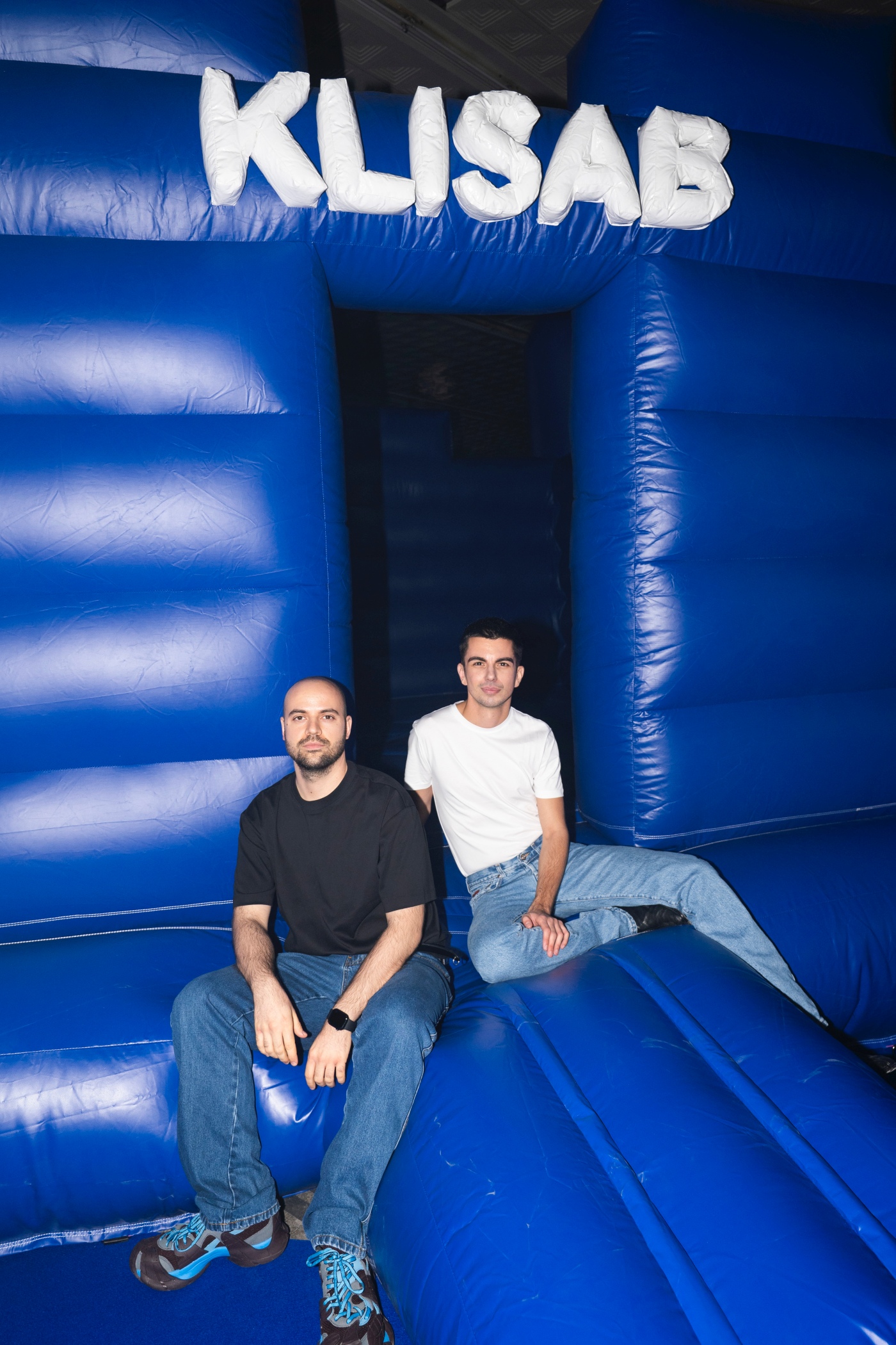 KLISAB REVIJA POZNATE OSOBE