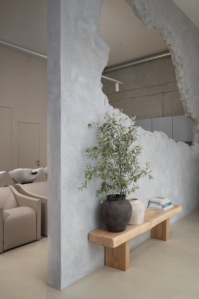 ZAGREB DOBIO PROSTOR DOSTOJAN SVJETSKIH FRIZERSKIH SALONA
