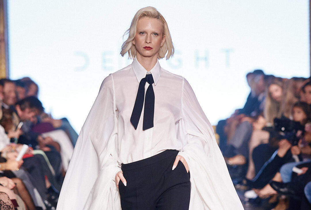 Odijelo koje mijenja pravila igre: DeLight pokazao što znači moć ženstvenosti