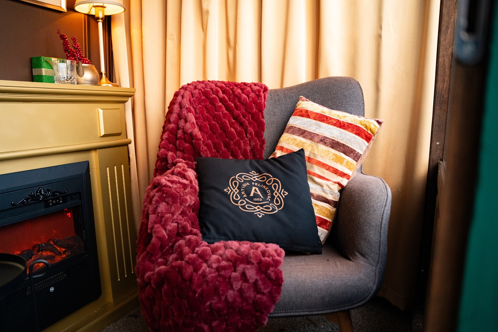 Dino Dvornik Tribute Band večeras na Adventskoj romantici kod Matoša
