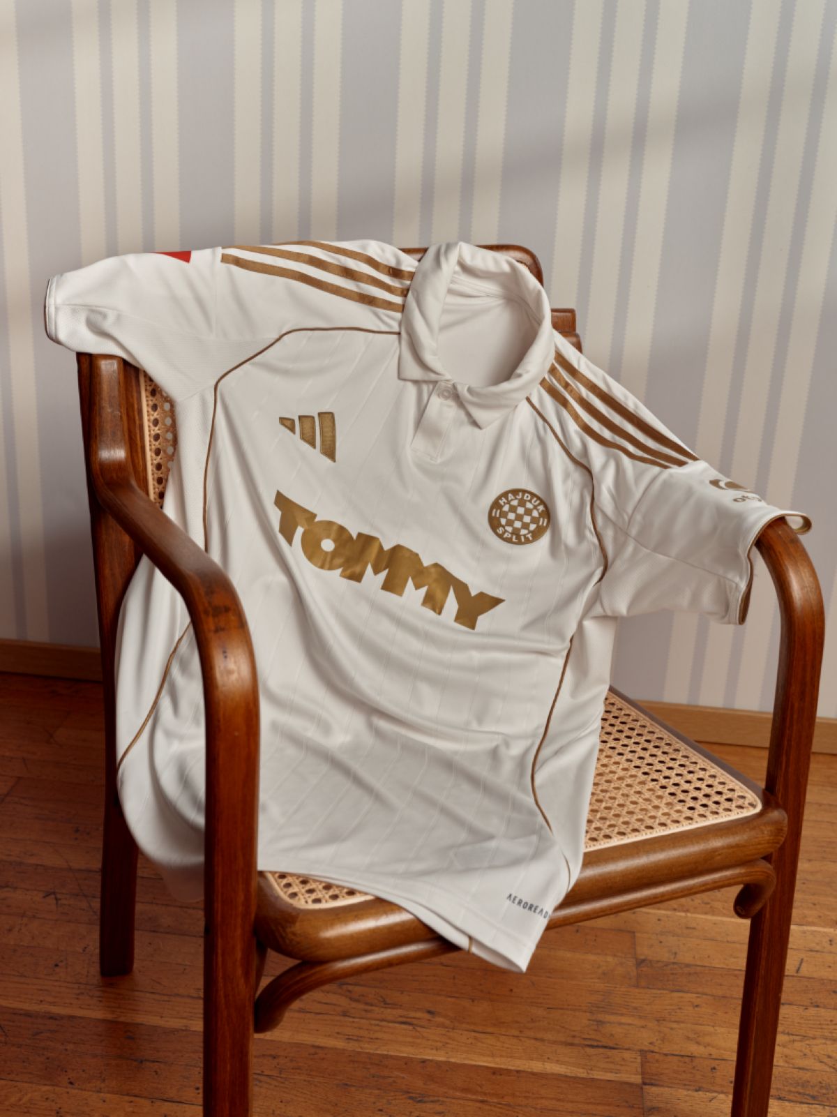 Hajduk novi dres Hello Magazin Croatia Hrvatska