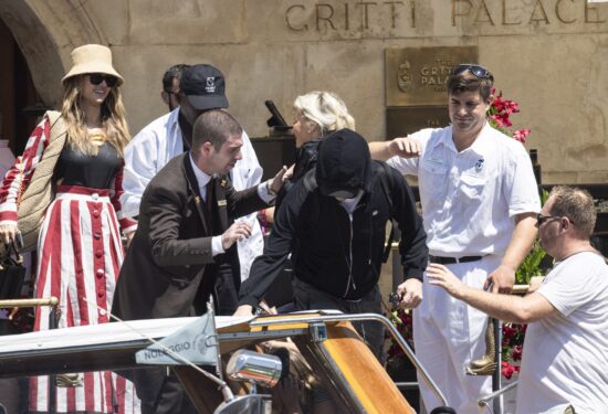 Leonardo DiCaprio otkrio zašto skriva lice u javnosti Hello magazin Croatia Hrvatska