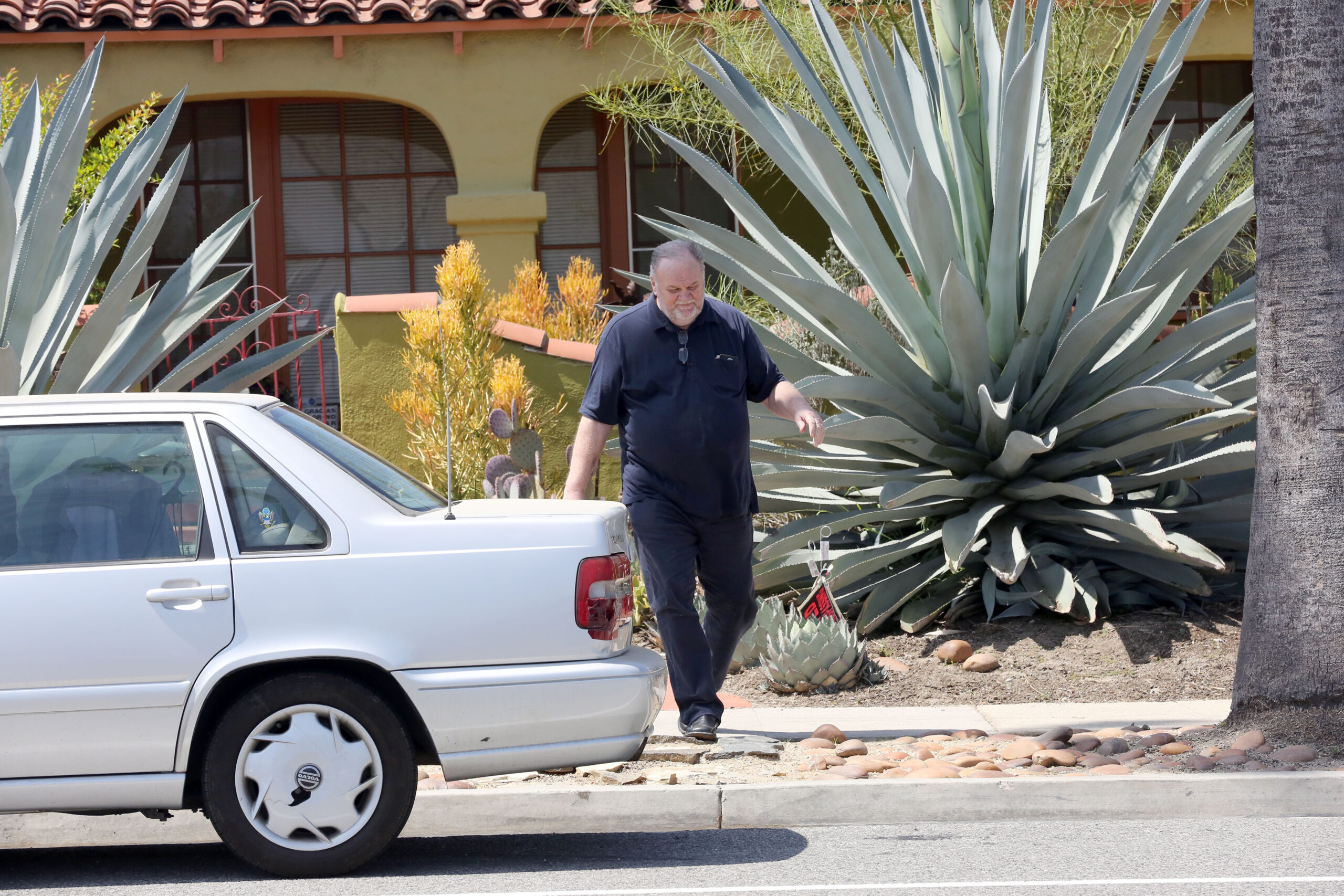 Meghan Markle tvrdi da se čula s teško oboljelim ocem unatoč njegovom poricanju Hello Magazin Croatia Hrvatska