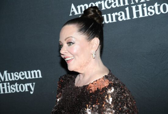 Melissa McCarthy iznenadila novim izgledom na SNL-u Hello magazin Croatia Hrvatska