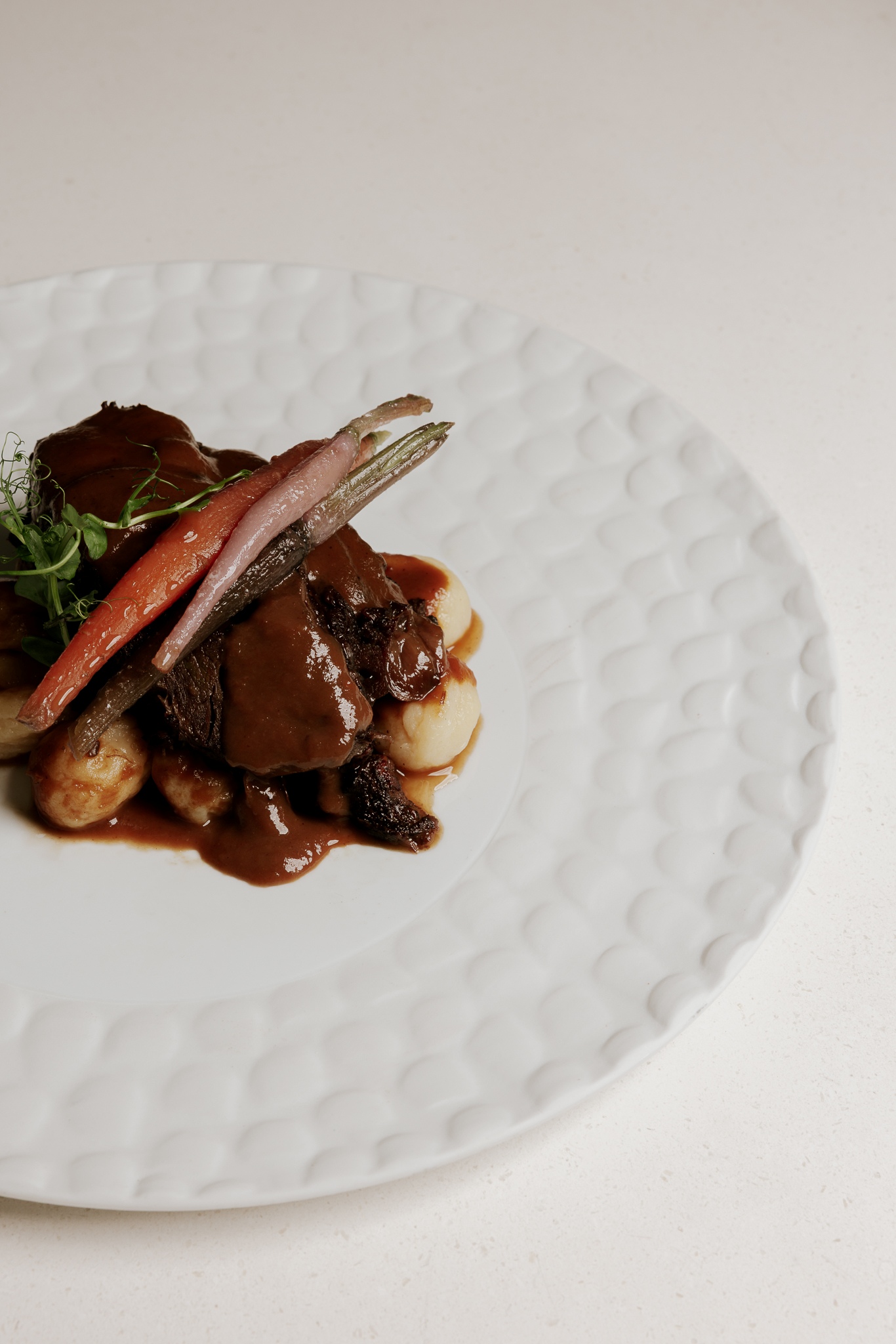 NOVOOTVORENA ALLORA NADOGRADILA JE SVOJ BRASSERIE ŠARM S VEČERNJIM MENIJEM VRHUNSKIH JELA
