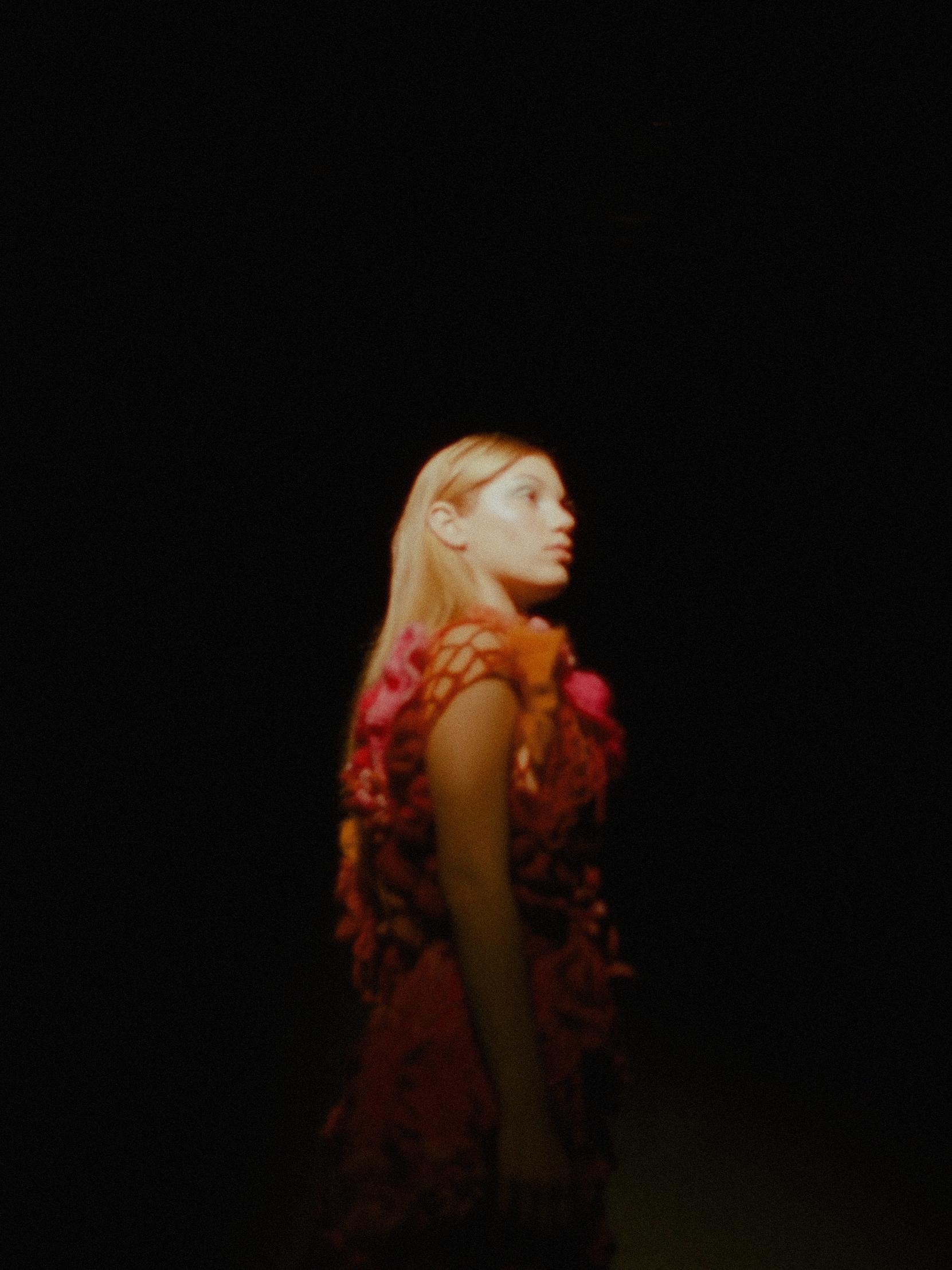 Poetska novogodišnja modna čestitka Nataše Mihaljčišin