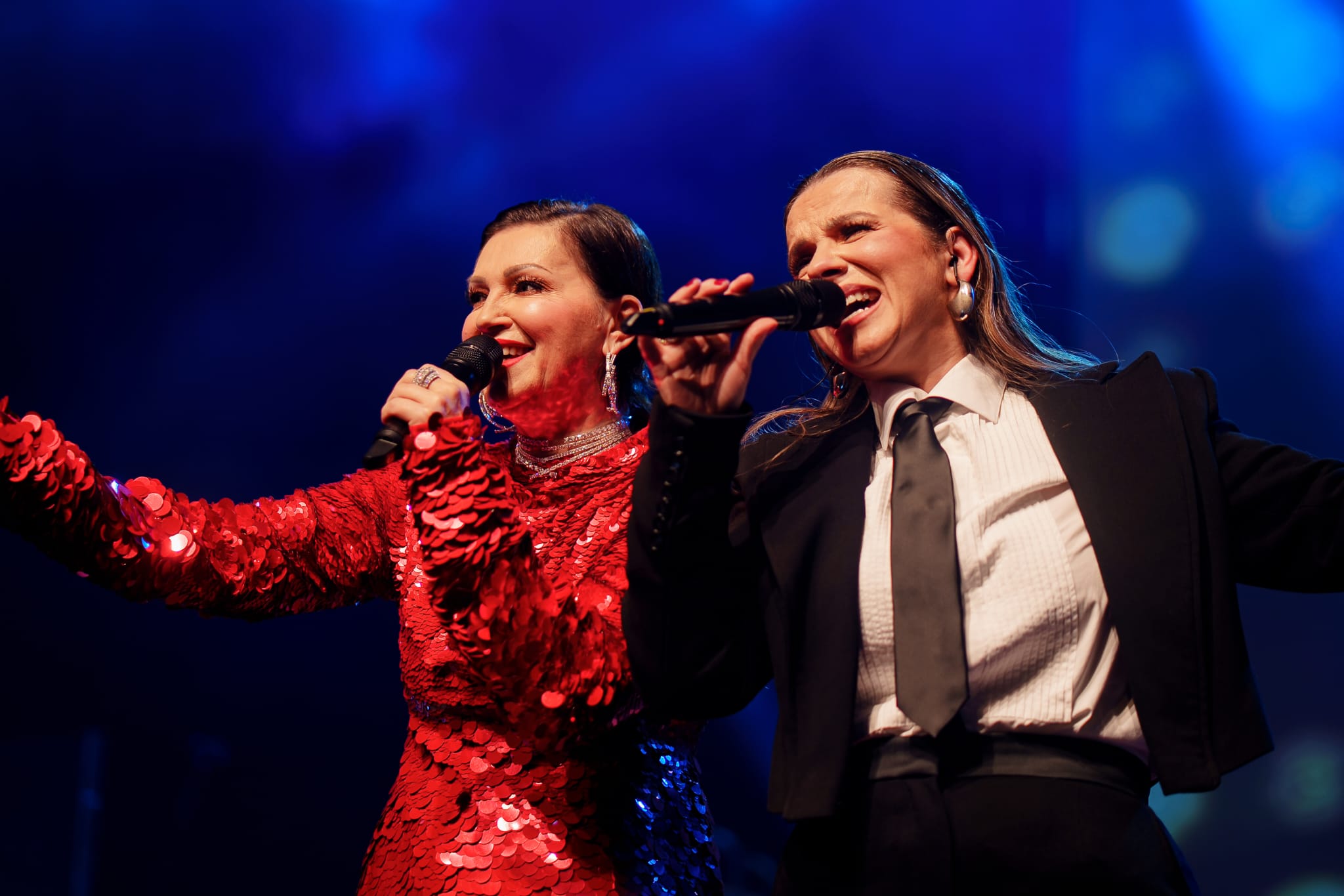 Publika na nogama: Husarice potvrdile status vrhunskih glazbenica nakon 30 godina